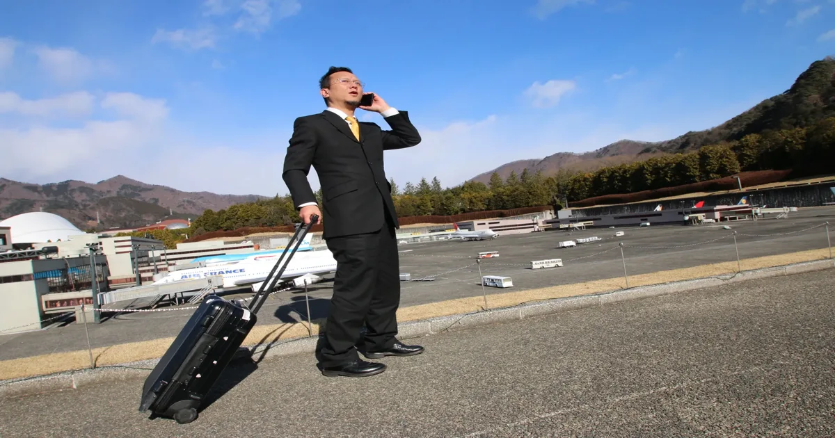 eSIM vs Pocket Wi-Fi in Japan: Real Costs & Which to Pick (2026)